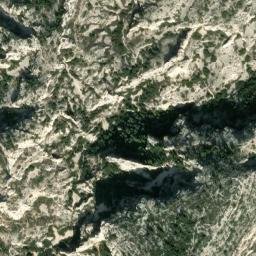 Satellite imagery of cairn, FR