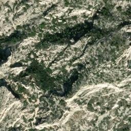 Satellite imagery of cairn, FR