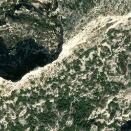 Satellite imagery of cairn, FR