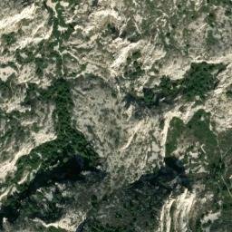 Satellite imagery of cairn, FR