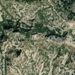 Satellite imagery of cairn, FR