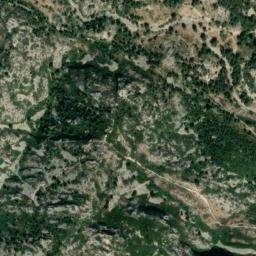 Satellite imagery of cairn, FR