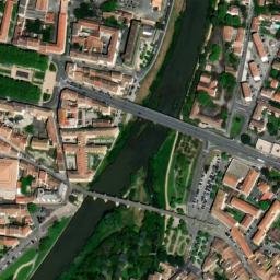 Satellite imagery of Château Comtal, FR