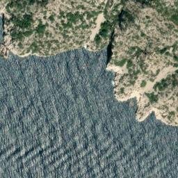 Satellite imagery of Pointe du Vaisseau, FR