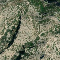 Satellite imagery of cairn, FR