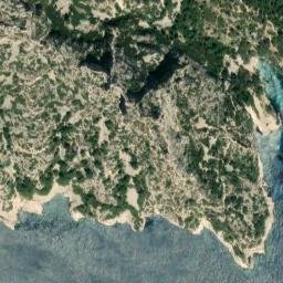 Satellite imagery of cairn, FR