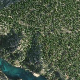 Satellite imagery of cairn, FR