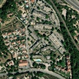 Satellite imagery of Pointe de la Baumette, FR