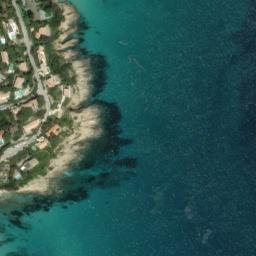 Satellite imagery of Pointe du Canadel, FR