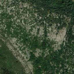 Satellite imagery of cairn, FR