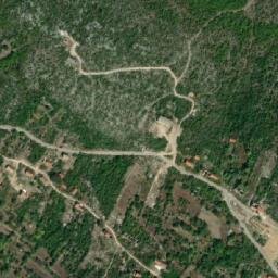 Satellite imagery of Lovreč, BA