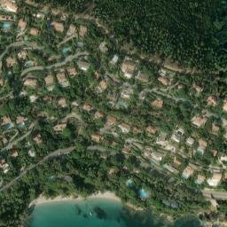 Satellite imagery of Pointe de la Sèqu, FR