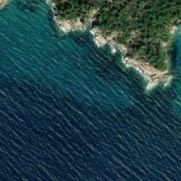 Satellite imagery of Pointe de la Chappe, FR
