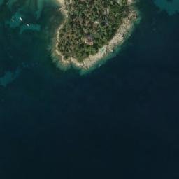 Satellite imagery of Pointe de la Fossette, FR
