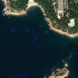 Satellite imagery of Pointe des Engraviers, FR