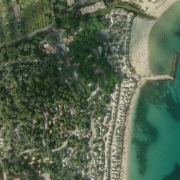 Satellite imagery of Pointe de Gouron, FR