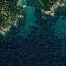 Satellite imagery of Cap de Léoube, FR