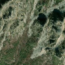 Satellite imagery of Mali Parić, BA