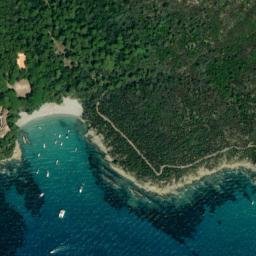 Satellite imagery of Pointe de la Tripe, FR