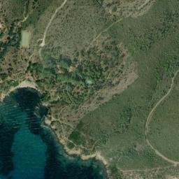 Satellite imagery of Pointe de la Tripe, FR