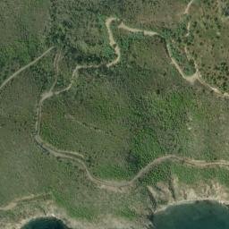 Satellite imagery of Cap de la Pointe Blanche, FR
