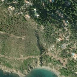 Satellite imagery of Cap de la Pointe Blanche, FR
