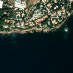 Satellite imagery of Pointe Péno, FR