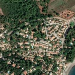 Satellite imagery of Pointe du Bau Rouge, FR