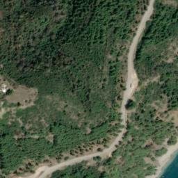 Satellite imagery of Pointe de Saint-Selon, FR