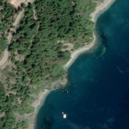 Satellite imagery of Pointe de Saint-Selon, FR