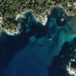 Satellite imagery of Pointe Madame, FR