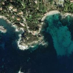 Satellite imagery of Pointe de la Terre Rouge, FR