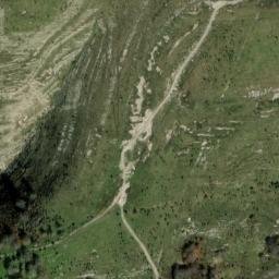 Satellite imagery of cairn, FR