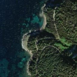 Satellite imagery of cairn, FR