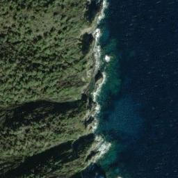 Satellite imagery of cairn, FR