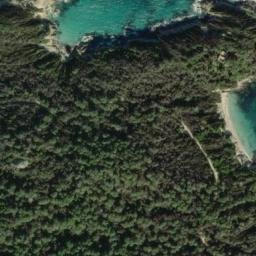 Satellite imagery of Le Parapluie, FR