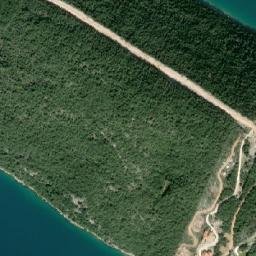 Satellite imagery of Tanko Sedlo, BA