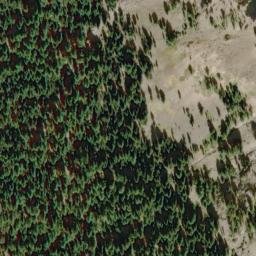 Satellite imagery of Castle Crest, US