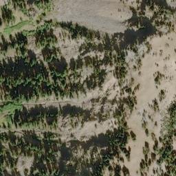 Satellite imagery of Castle Crest, US