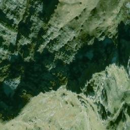 Satellite imagery of Vragodo, ME