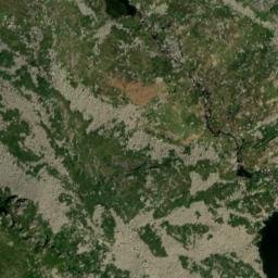 Satellite imagery of cairn, FR