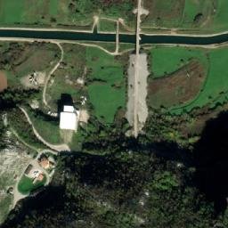 Satellite imagery of Midova Kosa, ME