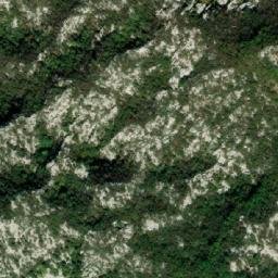 Satellite imagery of Midova Kosa, ME