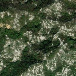 Satellite imagery of Midova Kosa, ME