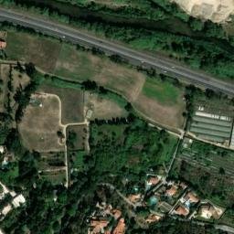 Satellite imagery of Château Roussillon, FR
