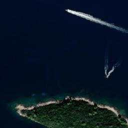 Satellite imagery of Rt Mačus, HR