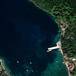 Satellite imagery of Rt Mačus, HR