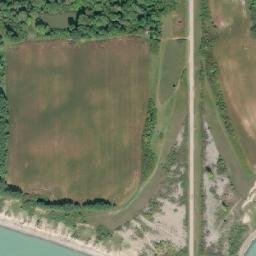 Satellite imagery of Hawk Cliff, CA
