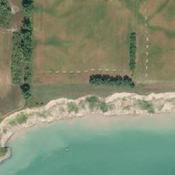 Satellite imagery of Hawk Cliff, CA