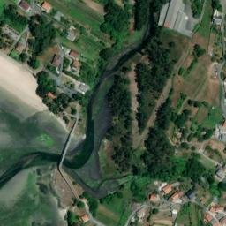 Satellite imagery of Castelo da Lua, ES